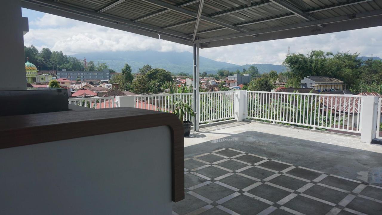 Al Barra Syariah Hotel Bukittinggi Εξωτερικό φωτογραφία